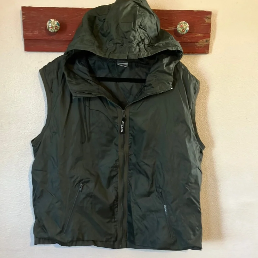 Hooded Windbreaker Vest with‎ Pockets by Metrop - Green - Fishing - Hiking